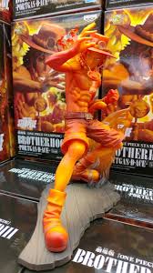 ONE PIECE STAMPEDE MOVIE - POSING FIGURE BROTHERHOOD III PORTGAS D ACE VOL.2  (collectable and very rare on the market) FIGURE